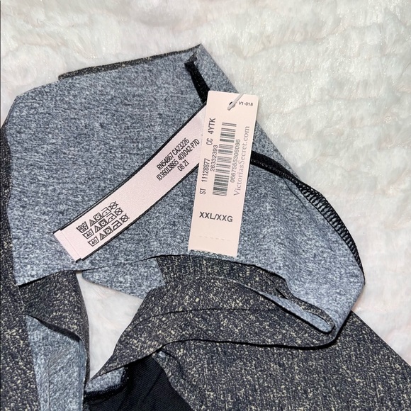 Victoria’s Secret Dark Gray Charcoal No Show Thong Panties - Picture 5 of 5